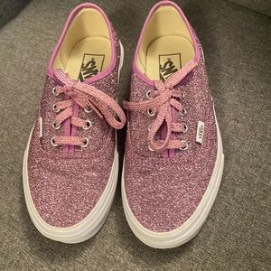 Pink sparkle tie vans size 5.5 woman’s. Never worn